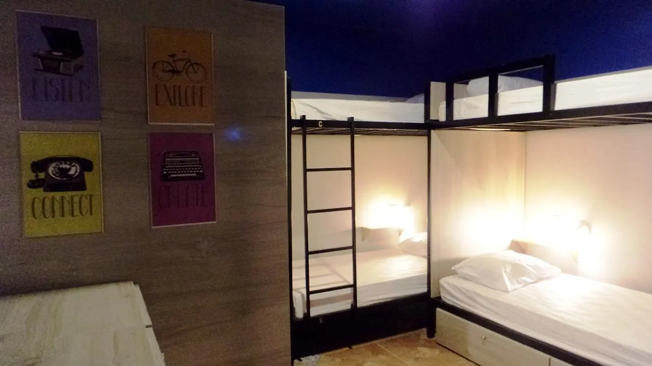 Frida Hostel Cabo Frio